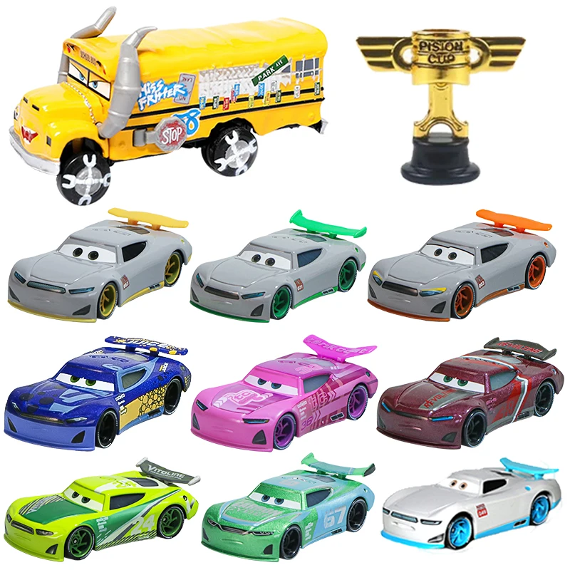 Nuove auto Disney Pixar Cars 2 3 Lightning McQueen Race Div Fritter Miss 1:55 Diecast Metal Alloy Model Car For Kid Chrismtas Gift