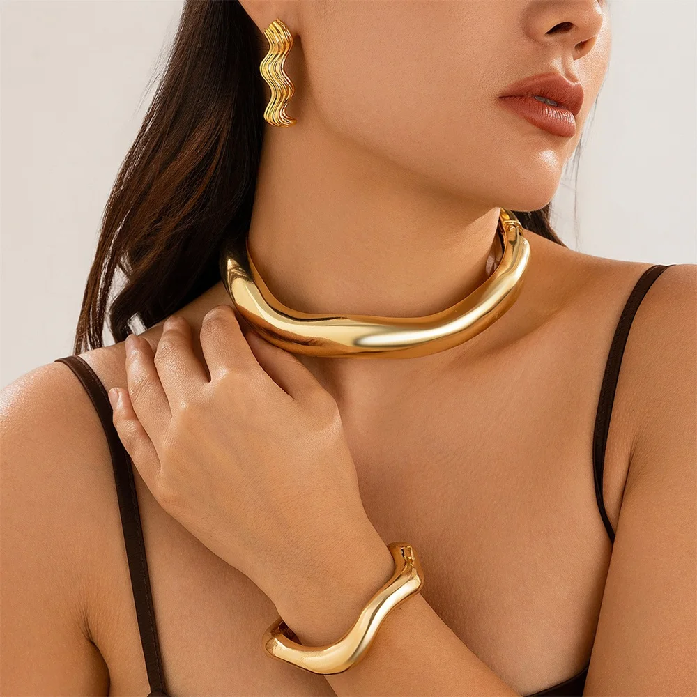 Exaggerated Heavy Metal Big Opening Choker Necklace for Women 2024 Fashion Chunky Waves Chain Grunge Steampunk Jewelry Gifts