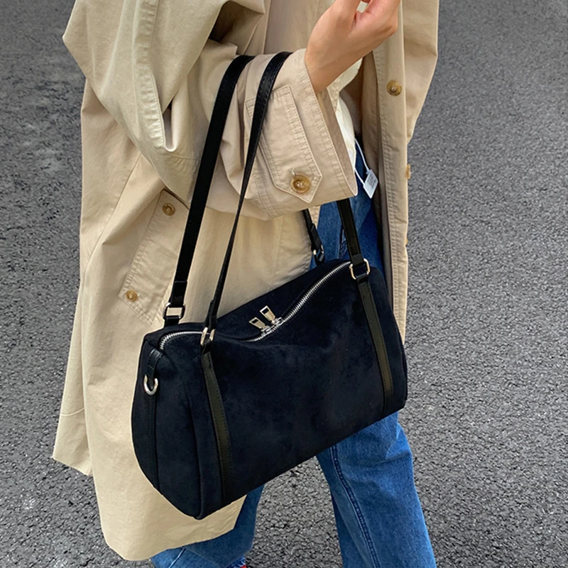 Damen-Handtaschen mit großer Kapazität, lässige Retro-Umhängetaschen aus Wildleder mit Reißverschluss, einfarbige Schultertaschen für den Alltag. – Detail 19