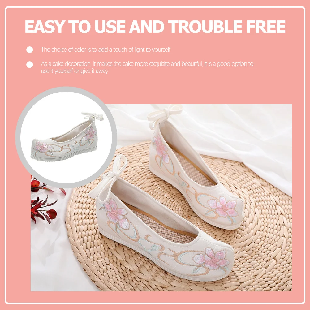 

1Pair Hanfu Shoes Exquisite Embroidered Design Female Silk Shoes Chinese Retro Style All-Match White Color Stage Performance