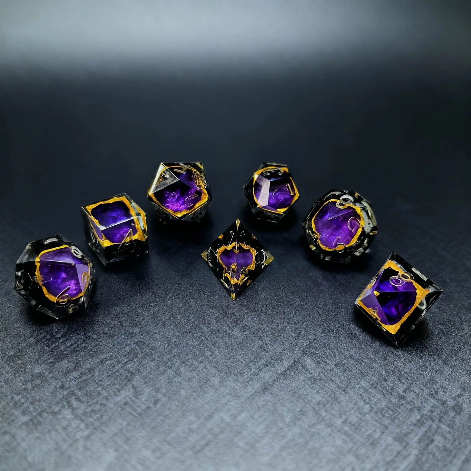 

Многогранные кубики с жидким песком для D&D RPG, набор кубиков с острыми краями, полимерные кубики COC Quicksand для игр Dungeons & Dragons DND