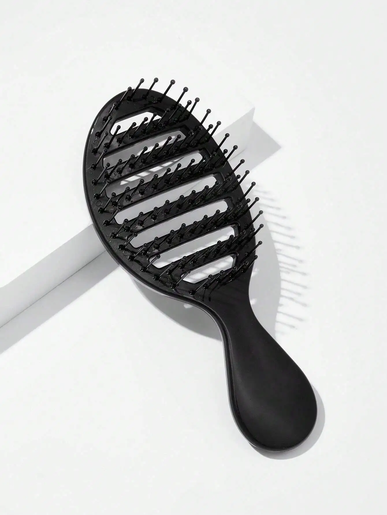 

Diane Flat Top Clipper Comb Fine Tooth Hair-Cutting Styling Tool For Women Men Hair Stylists Barbers Black 9.5 Inches D7024