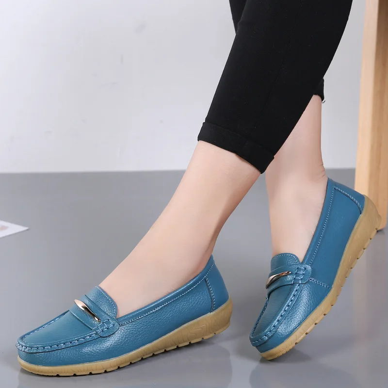 

Women's two-layer leather middle-aged single shoes soft bottom slope heel outdoor work shoes