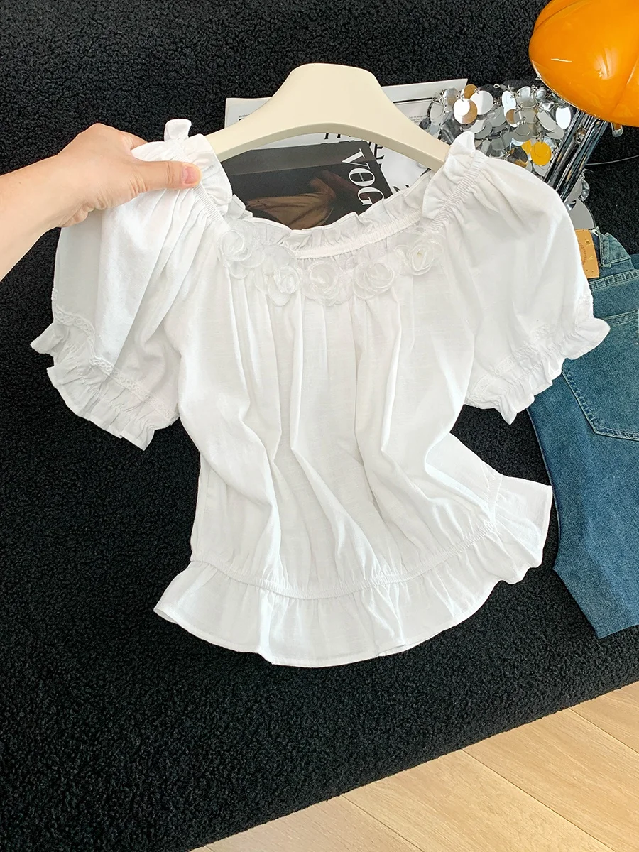

White Lace Ear Bubble Sleeve Shirt Women's Summer New Unique Beautiful Three Dimensional Flower One Shoulder Short Sleeve Top