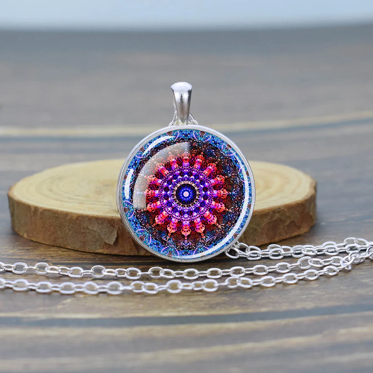 Sri Yantra Mandala Glass Necklace Sacred Geometry Pendant Silver Color Chain Necklace Buddhist Symbol Jewelry Spiritual Gift