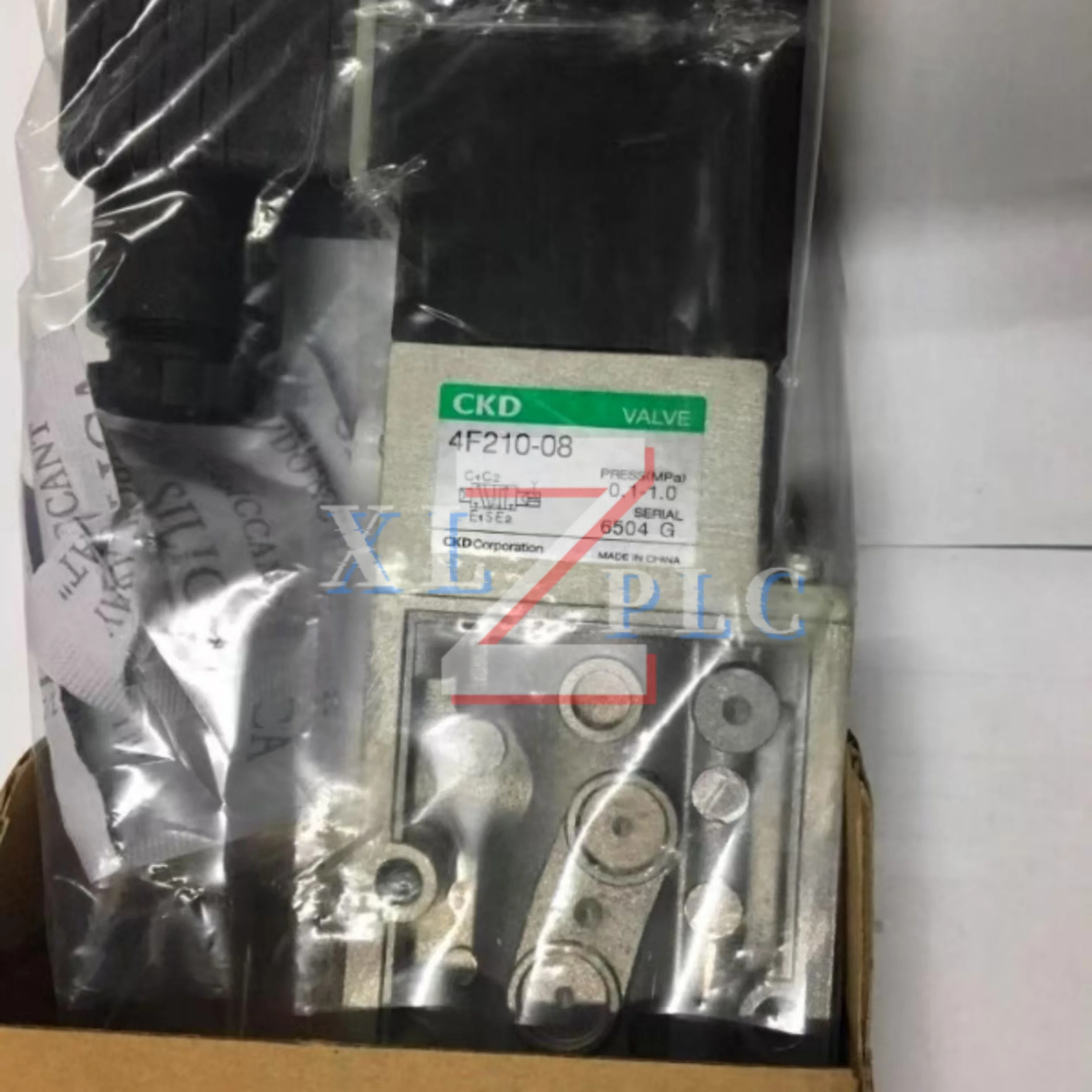 Válvula Solenoide nueva original 4KB319-00-LS-DC24V 4F310-10 AC220V 4F210-08 AC110V