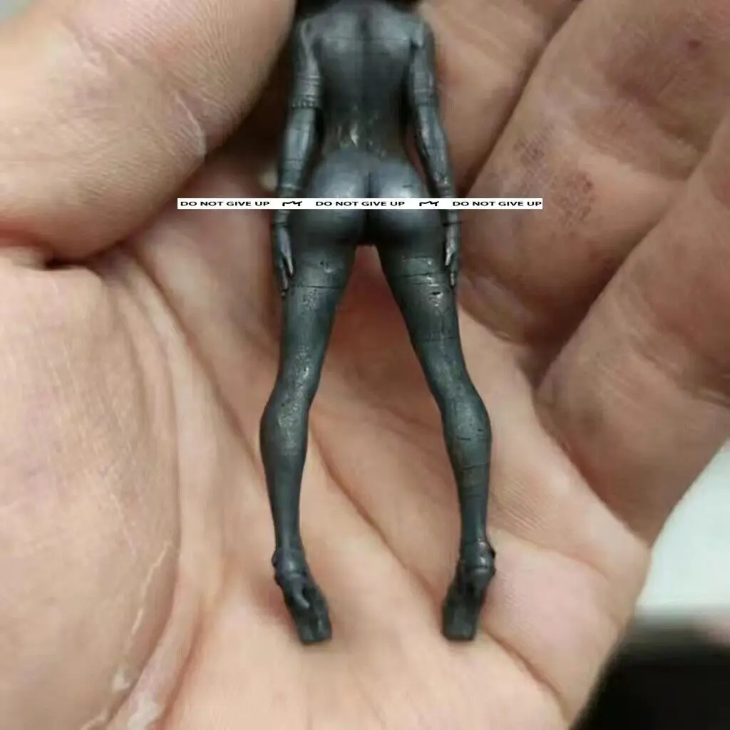 نحت فتاة برونزية صينية رائعة من منتجات كليوباترا النحاسية مقاس 7 سم