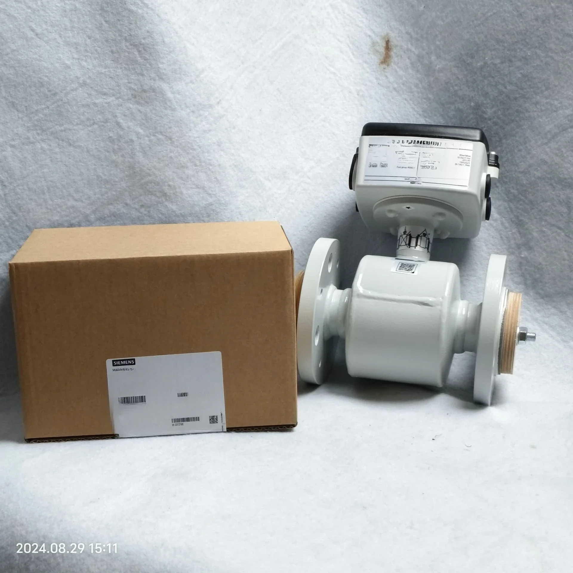 Original Siemens electromagnetic flowmeter 7ME6320-2RF12-1L integrated flowmeter in stock