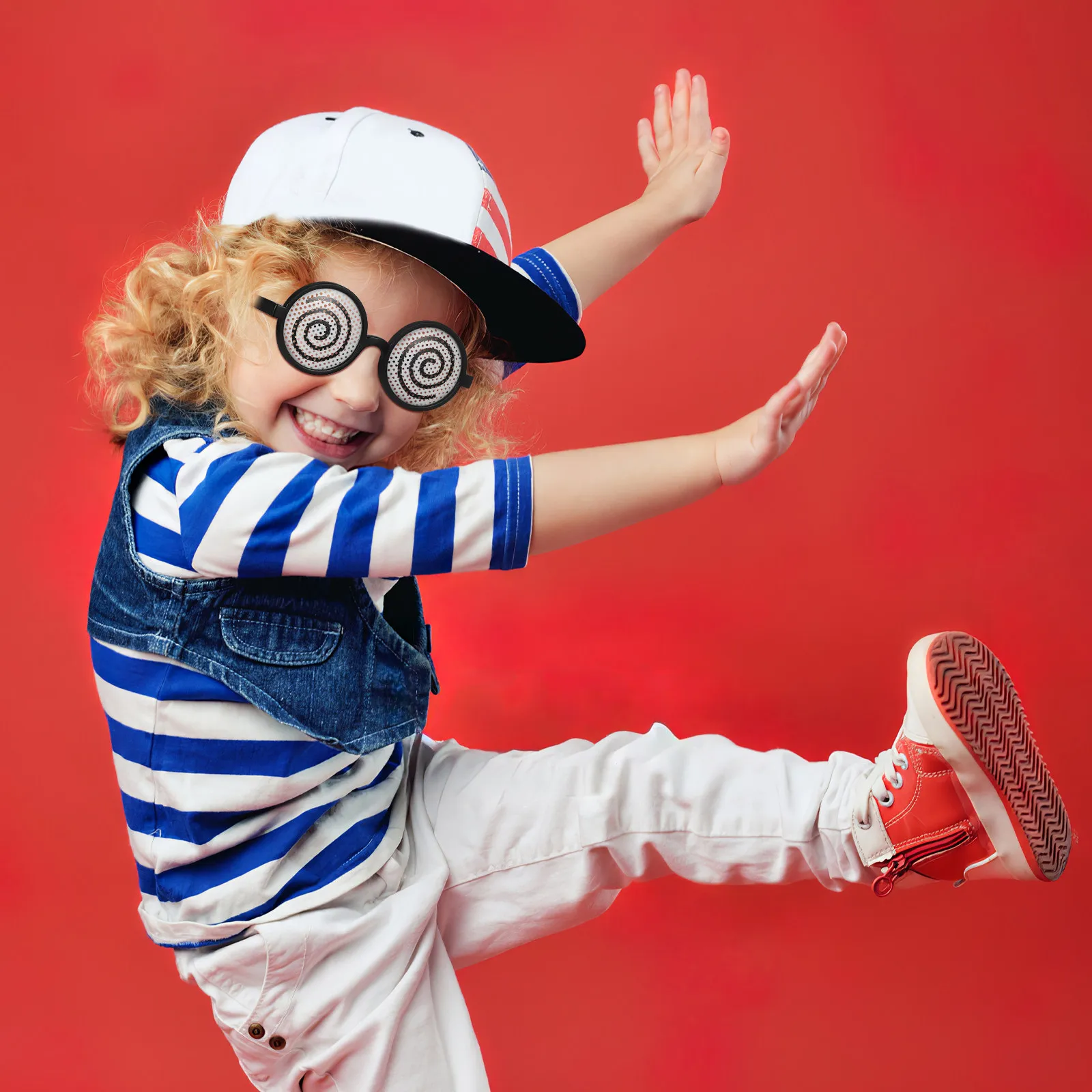 

4Pcs Dizzy Glasses Smooth Edges Creative Glasses for Parties Comfortable Eyewear Novelty Props for Event Favors