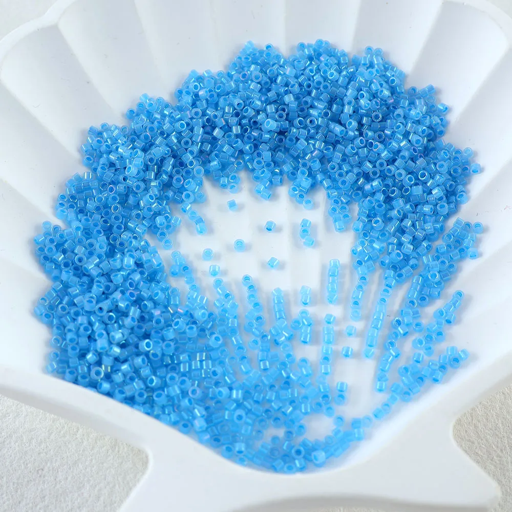 Japanese Imported 10g Tube Miyuki Dileca Dazzling Colorful Seed Beads Jewelry Accessories, Used to Make All Kinds of DIY Handmad