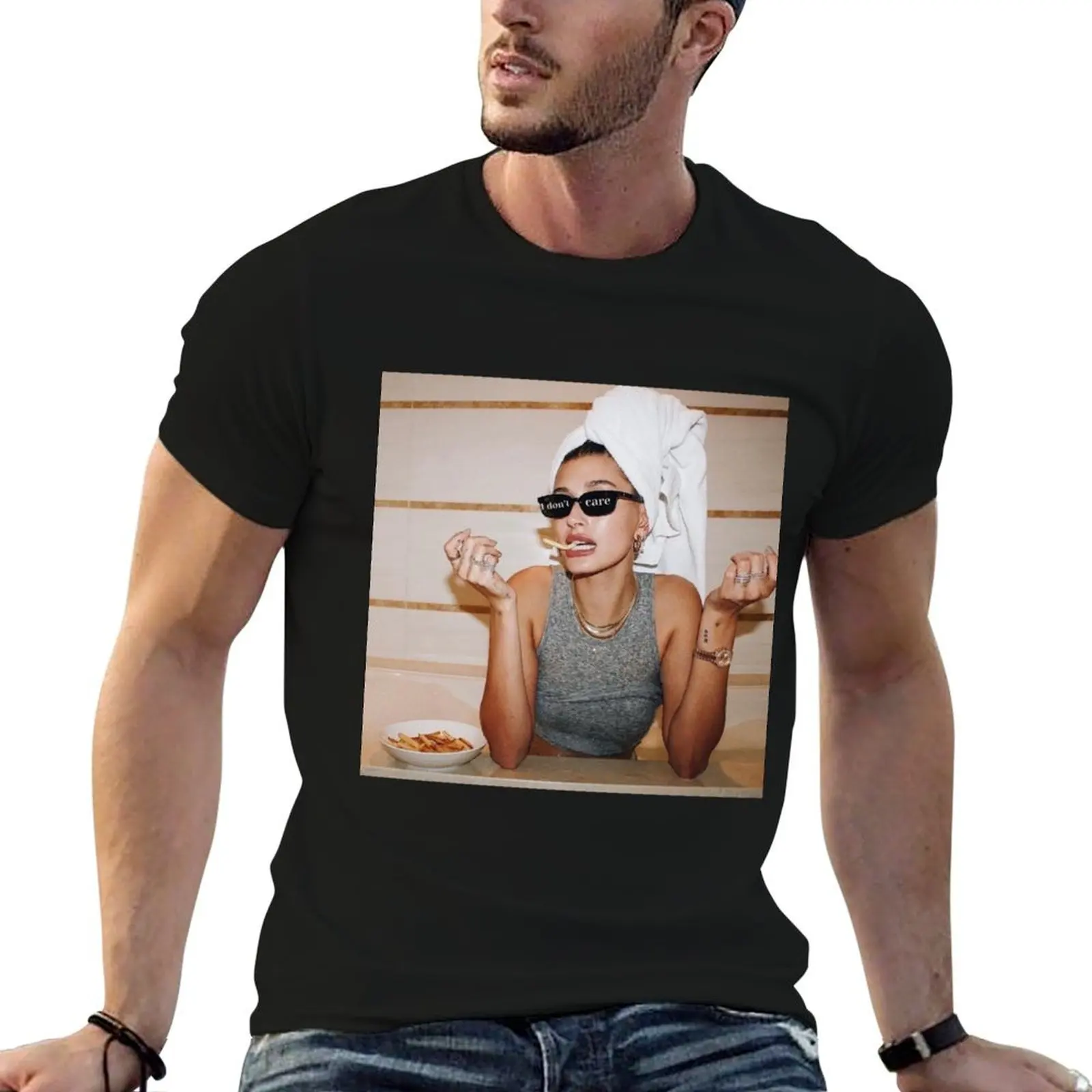 

Hailey Bieber T-Shirt t shirts with prints t shirts for man graphic tees man tshirt T-shirt