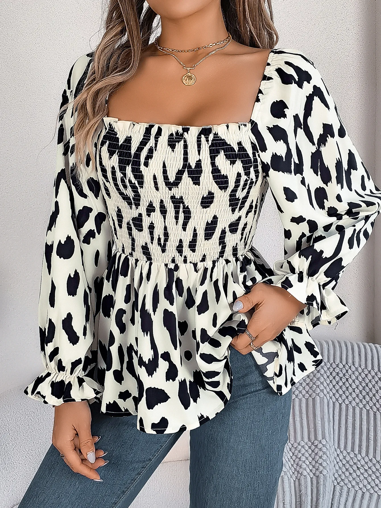 Women's Leopard Print Square Neck Blouse with Ruffled Trim and Scalloped Edge Long Sleeve Top - Spring Autumn Beach Vacation Ess