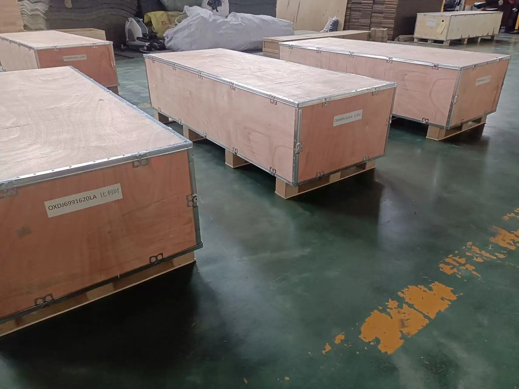 

Logo customization fee / Additional customization fee / Delivery fee for address change