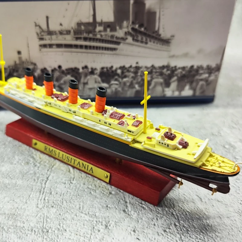 1/1250 Ship Model LUSITANIA Luxury Cruise Static Alloy Collection Decoration Model Gift