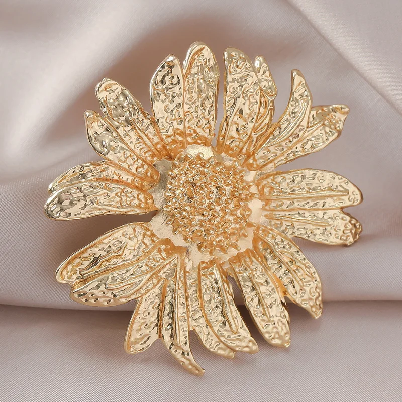 Vintage Metal Textured Sunflower Rings for Women Gold Color Personality Exaggerated Daisy Flower Finger Ring Party Jewelry Gifts