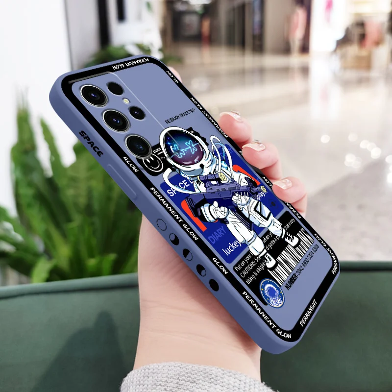 Astronaut Warrior Phone Case For Samsung Galaxy S24 S23 S22 S21 S20 S10 S10E Ultra Plus FE Note 20 Ultra 10 Plus Cover