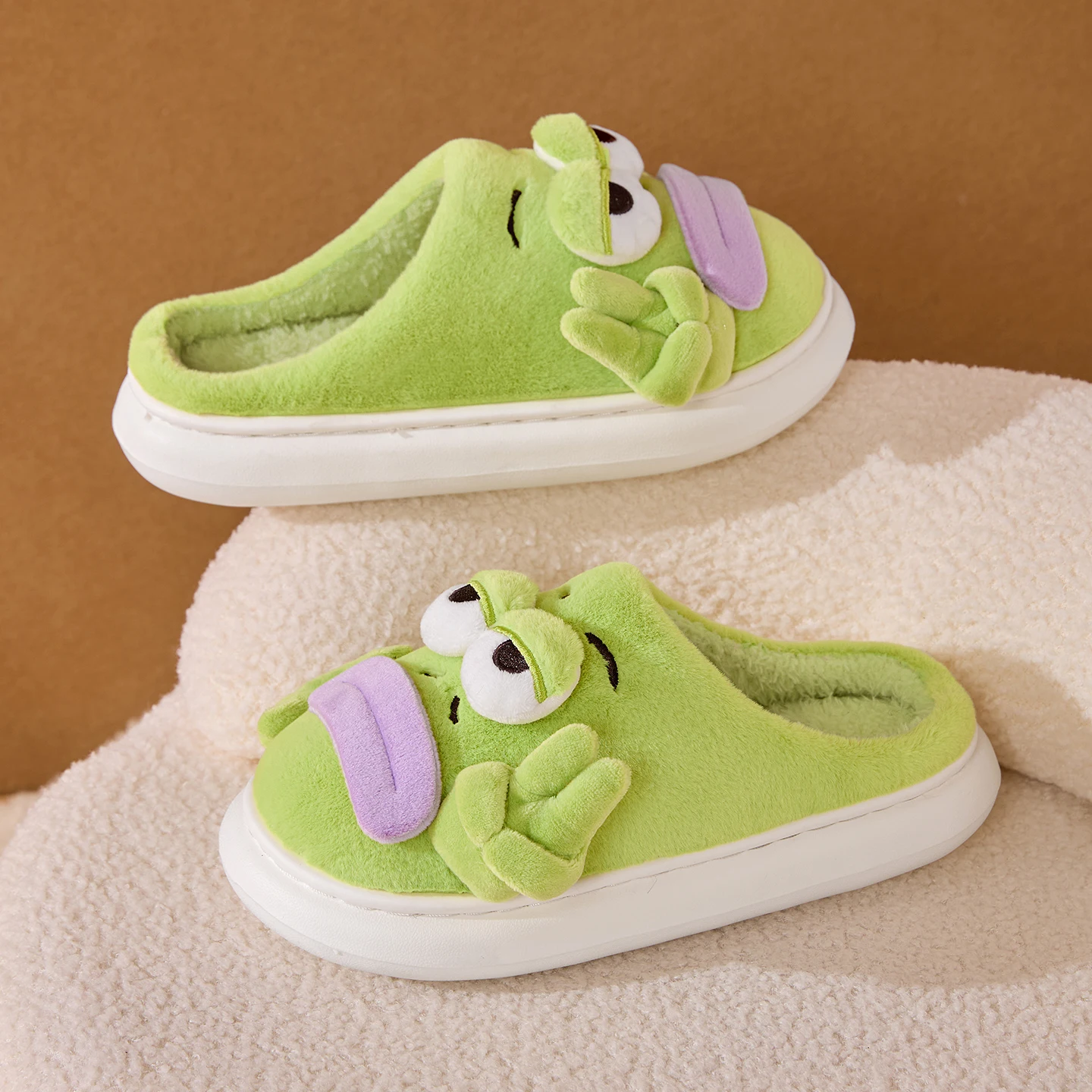SHAJI Lazy Fish Cartoon Flauschige Plüsch-Hausschuhe Herbst Winter Niedliche Rutschfeste EVA-Sohle Warme Baumwoll-Hausschuhe für drinnen Unisex – Detail 4