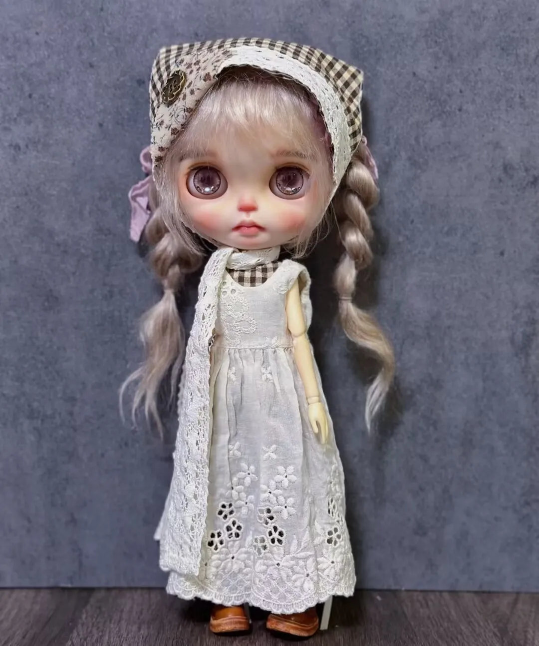 Customized Blyth doll  by hand customized Selling doll and clothes No shoes and ear