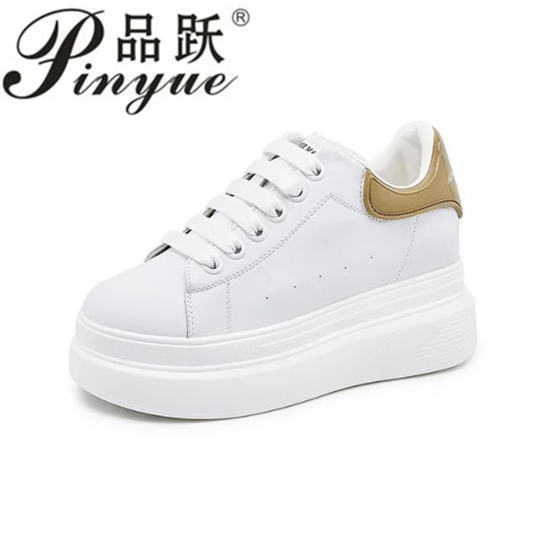 

Женские универсальные и дышащие белые туфли 8 см, новые летние женские кожаные повседневные туфли на толстой подошве, кроссовки 34-40