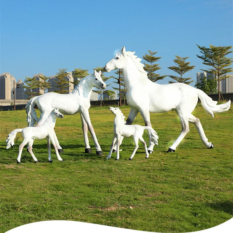 Large Outdoor Horse Sculpture Glass Fiber Reinforced Resin Crafts for Lawn Forest Landscape Decoration Simulated Horse Ornaments