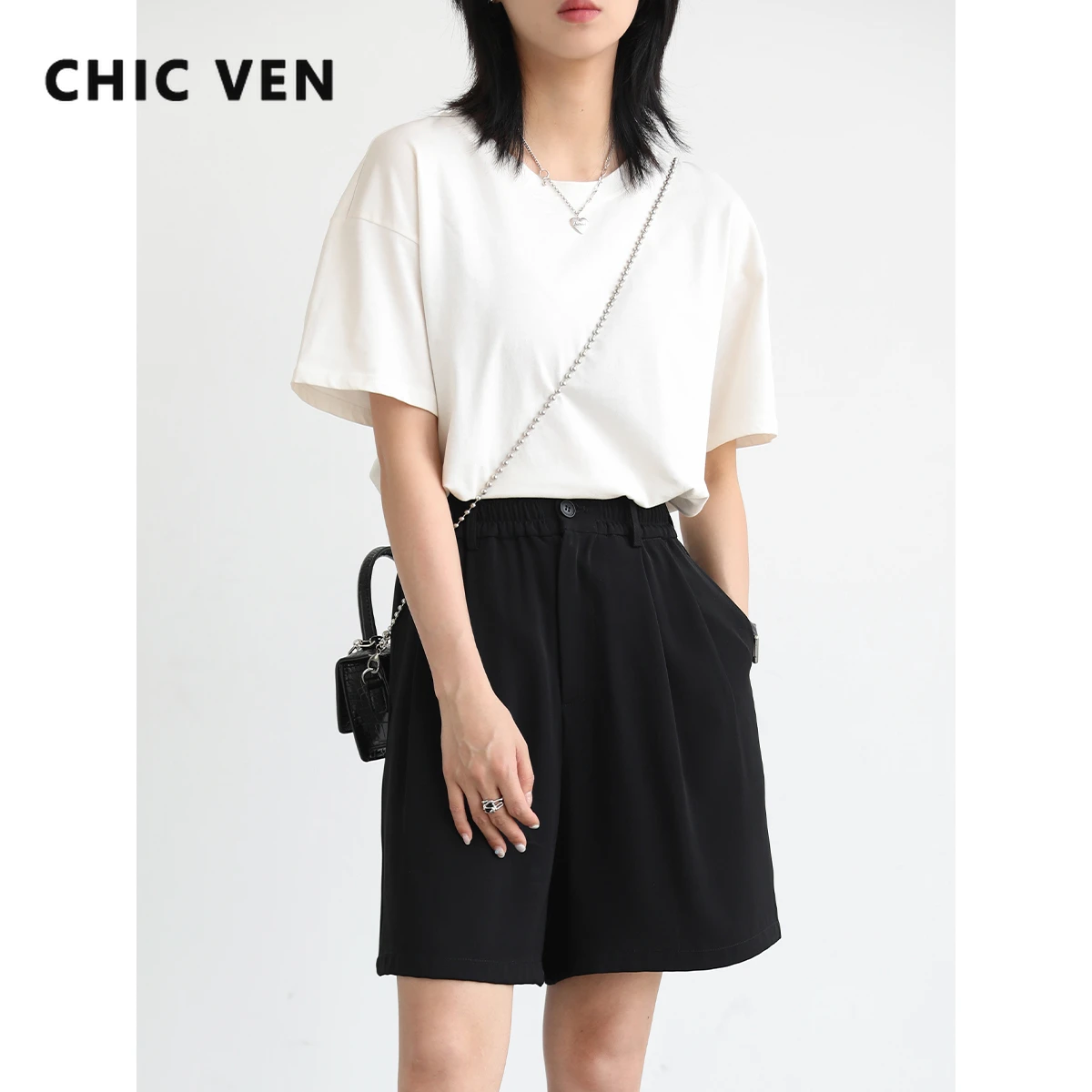 CHIC VEN Women's Shorts Casual Loose High Waist Double Pleat Knot Wide Leg Shorts Elastic Waist Women Office Lady Summer 2022