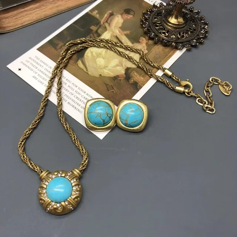 

Длинное медное ожерелье-цепочка с бирюзовой подвеской, серьги-гвоздики Bogo, комплект ювелирных изделий, подарочные аксессуары