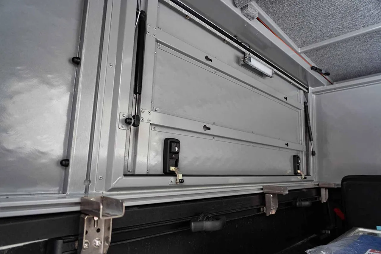 Mid-Size Pickup Rv Trailer Truck Camper Slide In Camper With Sofa