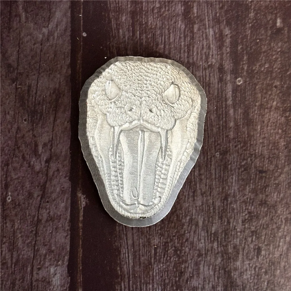 Snake Head 3D Leather Mold Carving Stamp Aluminum Alloy Embossing Molds Metal Stamper Leather Craft Stamping Tool 5.1x3.8cm