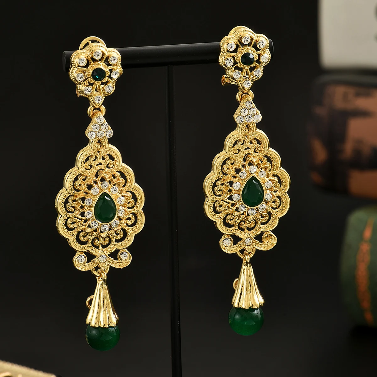 

Bridal Earrings Hollow Carving Square Design Gold Plated Ladies Rhinestone Eardrop French Hook Clip Wedding Daily Wear earrings