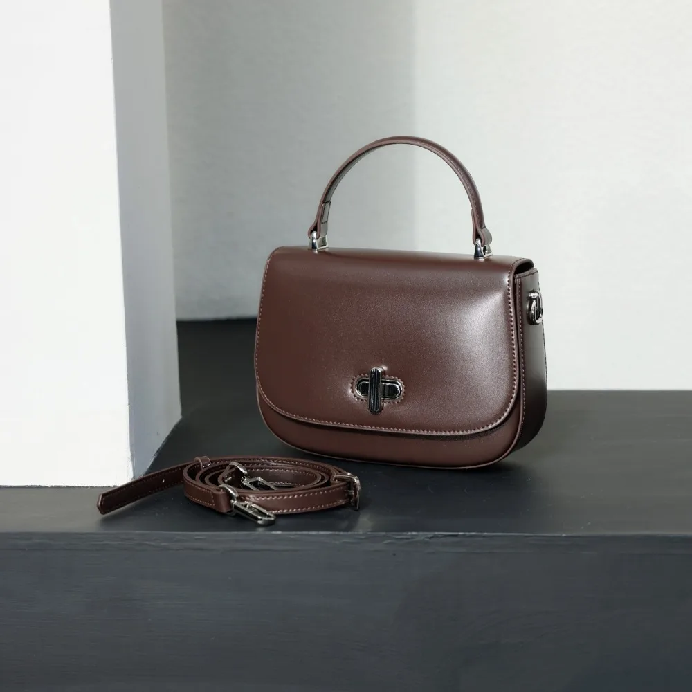 Early Autumn New Products Lock Retro Cowhide Fashion Saddle Bag High Sense Texture Unique Simple Versatile Handbag Trendy