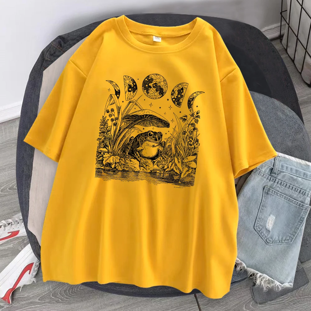 Cute Cottagecore Aesthetic Frog Mushroom Moon Witchy Mens Tshirt Loose Clothes 100% Cotton T Shirts Fashion Creativity T-Shirts