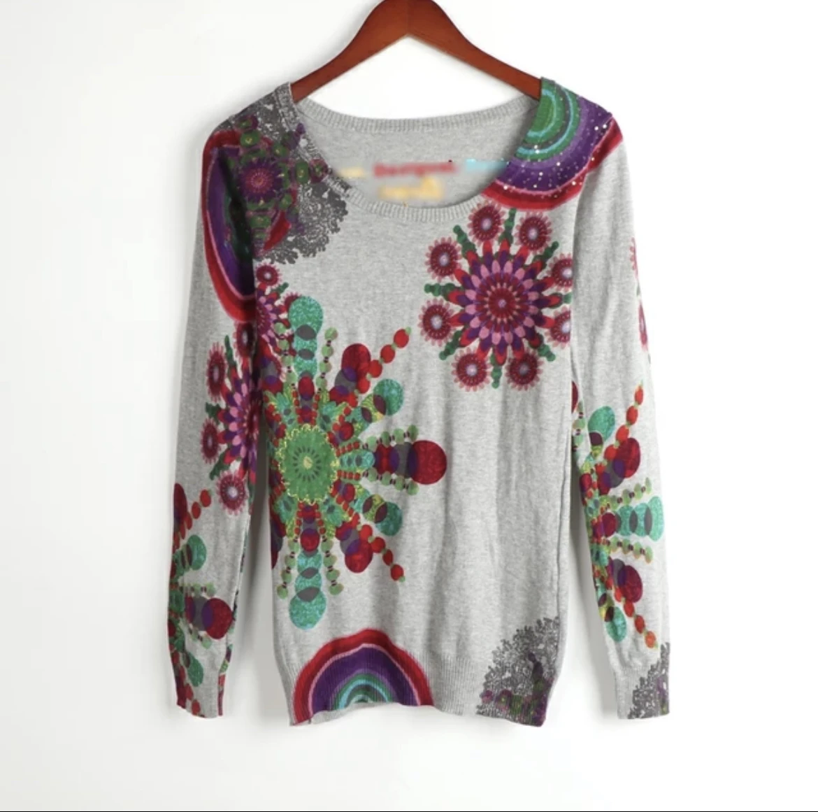 Foreign trade Spain female knitted sweater printing heavy embroidery round neck long sleeve sweater many styles