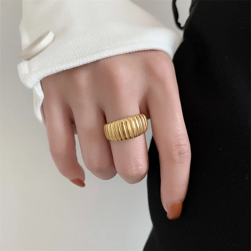 

Кольцо из титановой стали с рогом, женское модное индивидуальное кольцо, новинка 2023 года, дизайнерская сенсация, аксессуар на палец