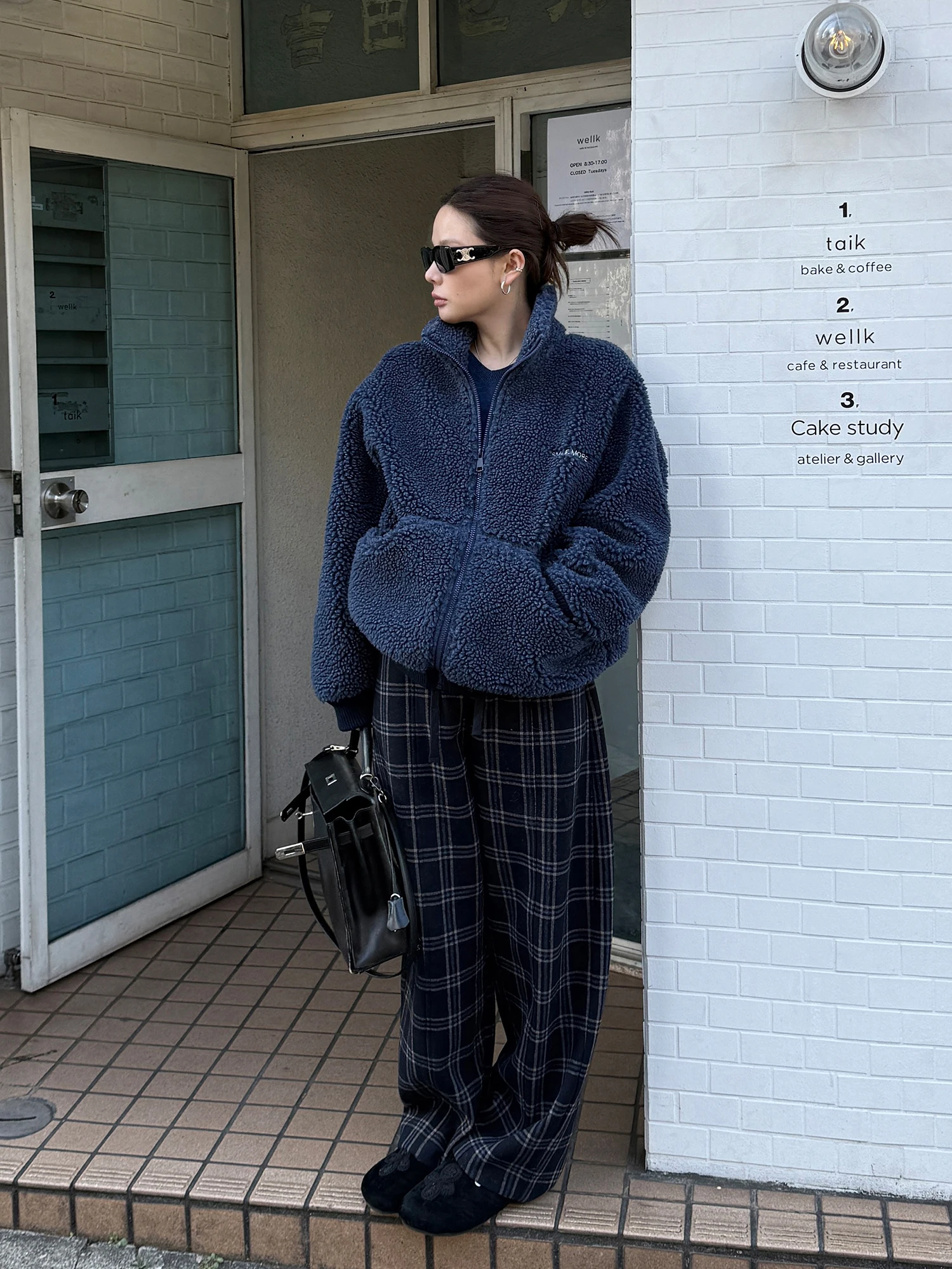 

WXLSTUDIO Woolen Straight Leg Pants Fleece Lined Loose Fit Vintage Checkered Pattern Women's Casual Trousers Commute Style