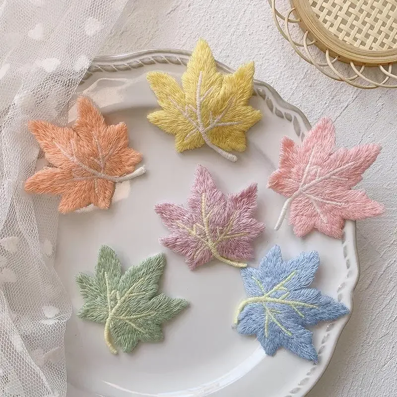 20Pcs 6cm Maple Leaf Flower Embroidery Appliques Handmade DIY Sewing Supplies Patches for Headwear Clothing Decoration Wholesale