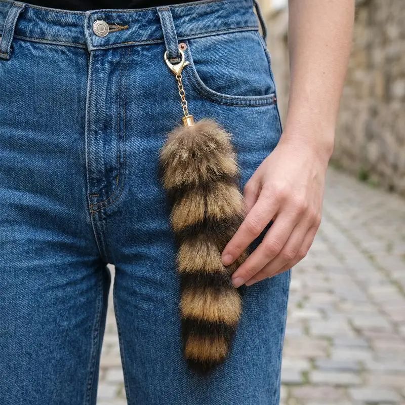 Plüsch-Schwanz Schlüsselanhänger Flauschiger Waschbär-Schwanz Schlüsselring Tier-Schwanz Schlüsselanhänger Pompons Schlüsselringhalter Taschen-Deko – Detail 3