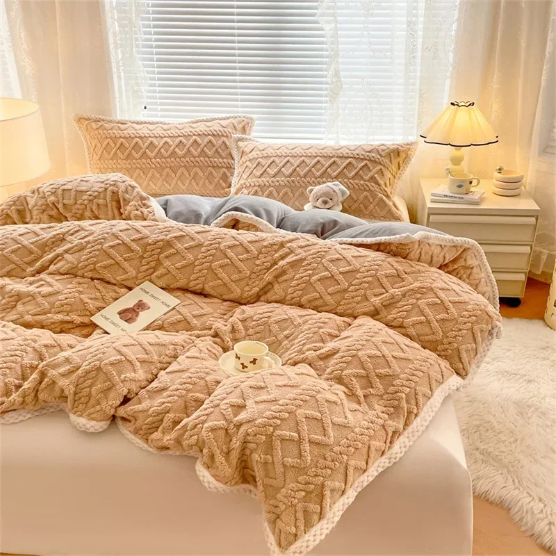 2024 new home skin-friendly and comfortable new 220 grams Tafu fleece quilt cover dual-purpose milk fleece blanket