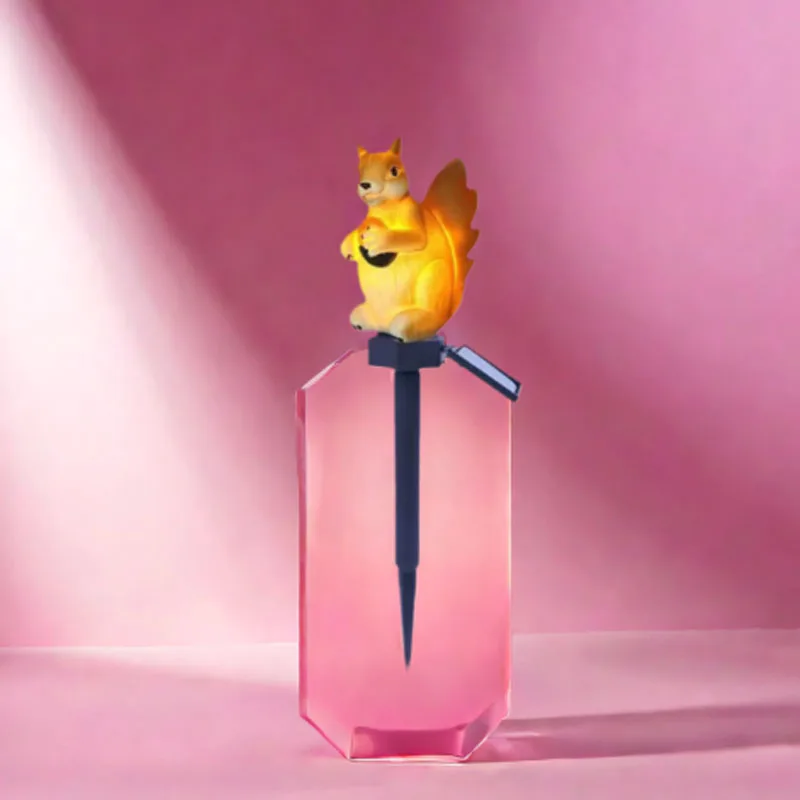 ABLQ Solar Resin House Light Outdoor Waterproof LED Cartoon Ground Plug Light Garden Decoration Lawn Landscape Lamp,B