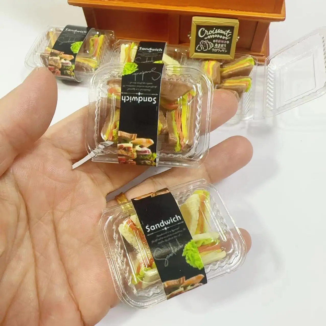 Novo 5 pçs/set 1/6 feito à mão com argila café da manhã takeaway em miniatura delicioso sanduíche conjunto de café da manhã comida para casa de boneca acessório