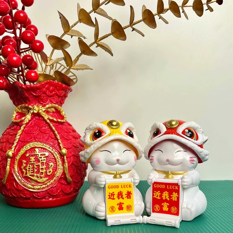 

Lucky Cat Mascot Figurine Solar Lion Dance Design Cute Wealth Cat Ornament for Car Interior And Home Room Decoration Gifts