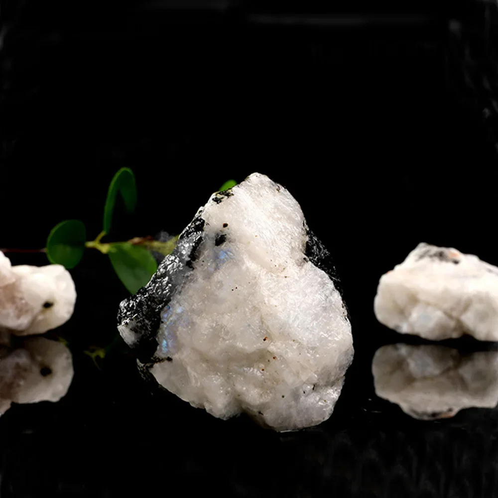 Natural White Moonstone Raw Stone Landscaping Quartz Decoration Crystal Gravel Fish Tank Flower Pot Gravel