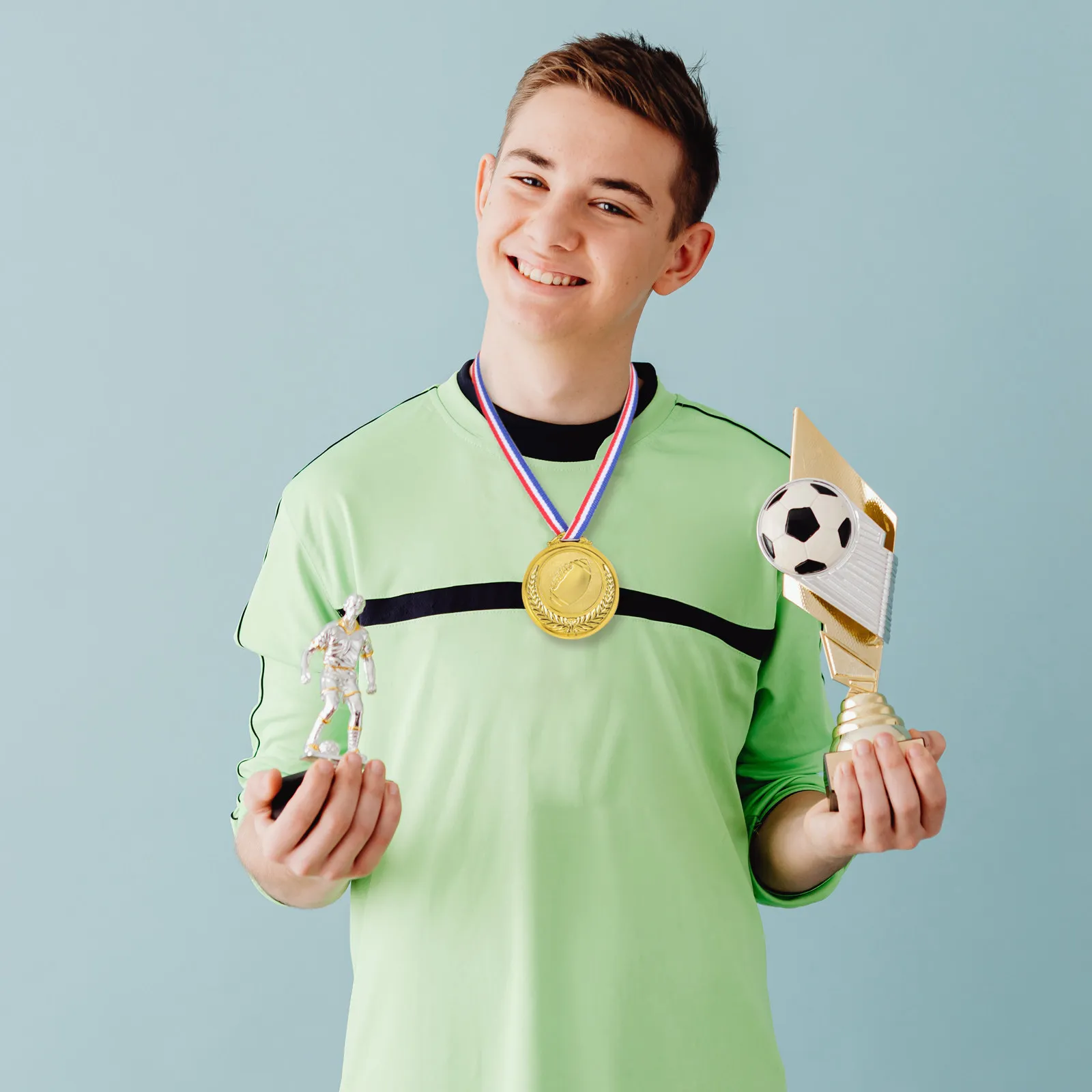 

Набор из 6 медалей в форме оливы для декоративных спортивных мероприятий, вечеринок, соревнований, наградных аксессуаров, имитация чемпионского кубка