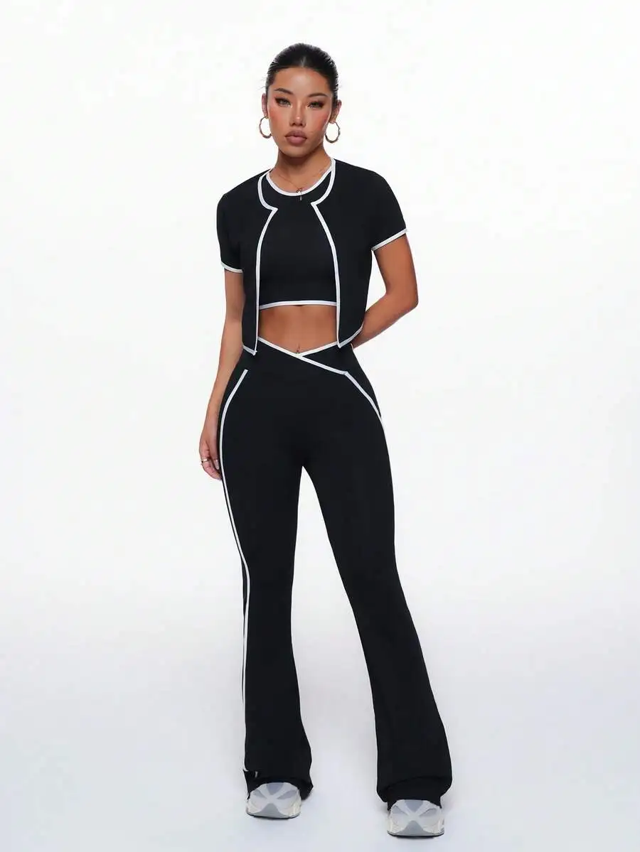 

Contrast Trim Cropped Top And Flared Pants Tracksuit Set For Women