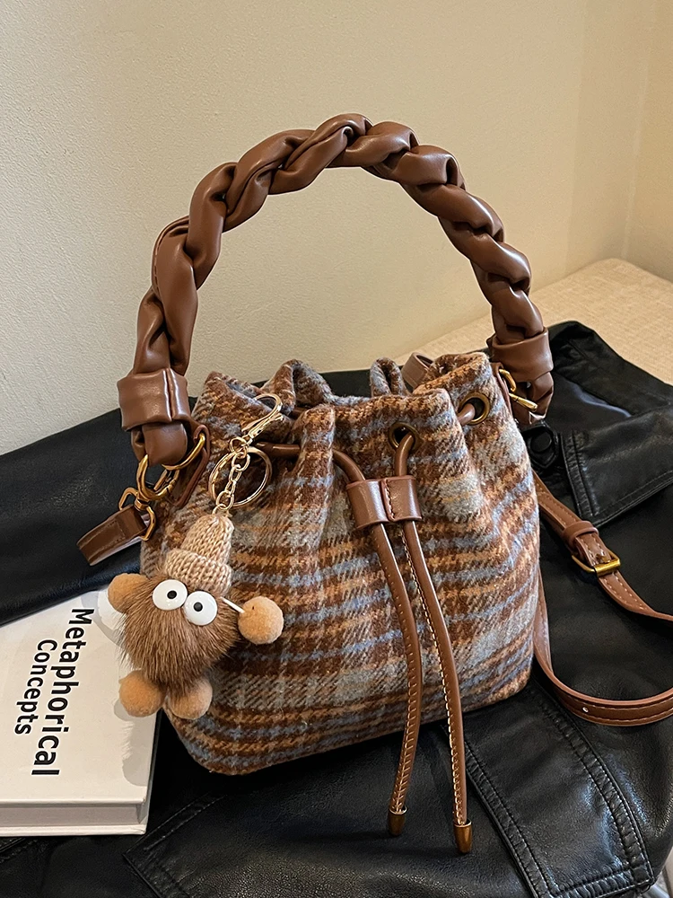 

Trendy Wool Blend Grid Bucket Shoulder Crossbody Bags Women Tote Handbags and Purses New Plaid Messenger Bag High Quality