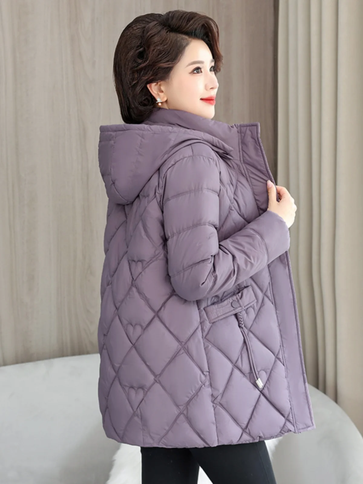 冬軽量暖かいコットンジャケット女性のミッドレングスパッド入りコートスタイリッシュな高齢者ママ着用ポリエステル繊維ジッパー閉鎖