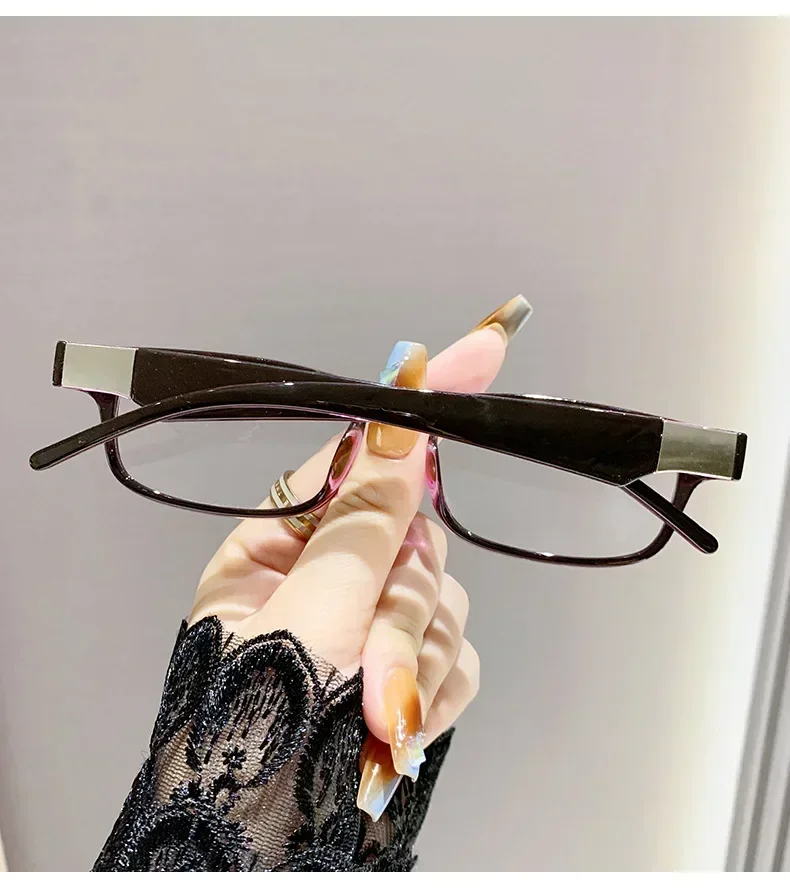 0~ +4,0 Leoparden-Lesebrille, Anti-Blaulicht-Druck, Presbyopie-Brille, neutral, rechteckig, schwarzer Brillenrahmen, ältere Menschen – Detail 10