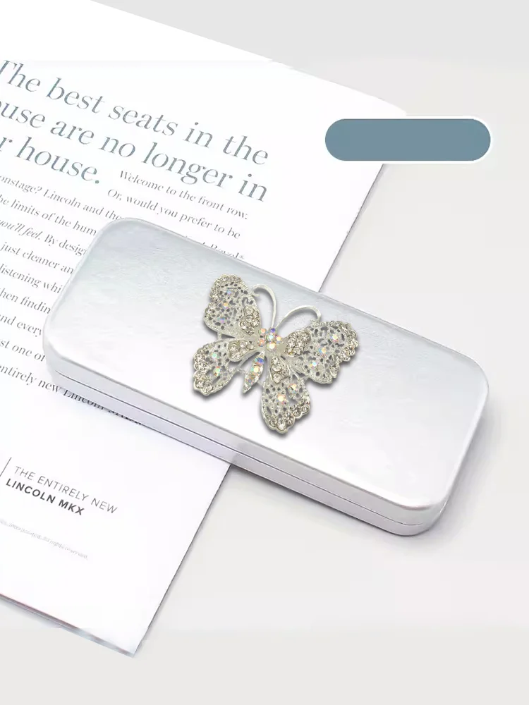 

Lightweight Solid Color Eyeglasses Box Portable & Stylish - Butterfly Decor, Light Brown & White