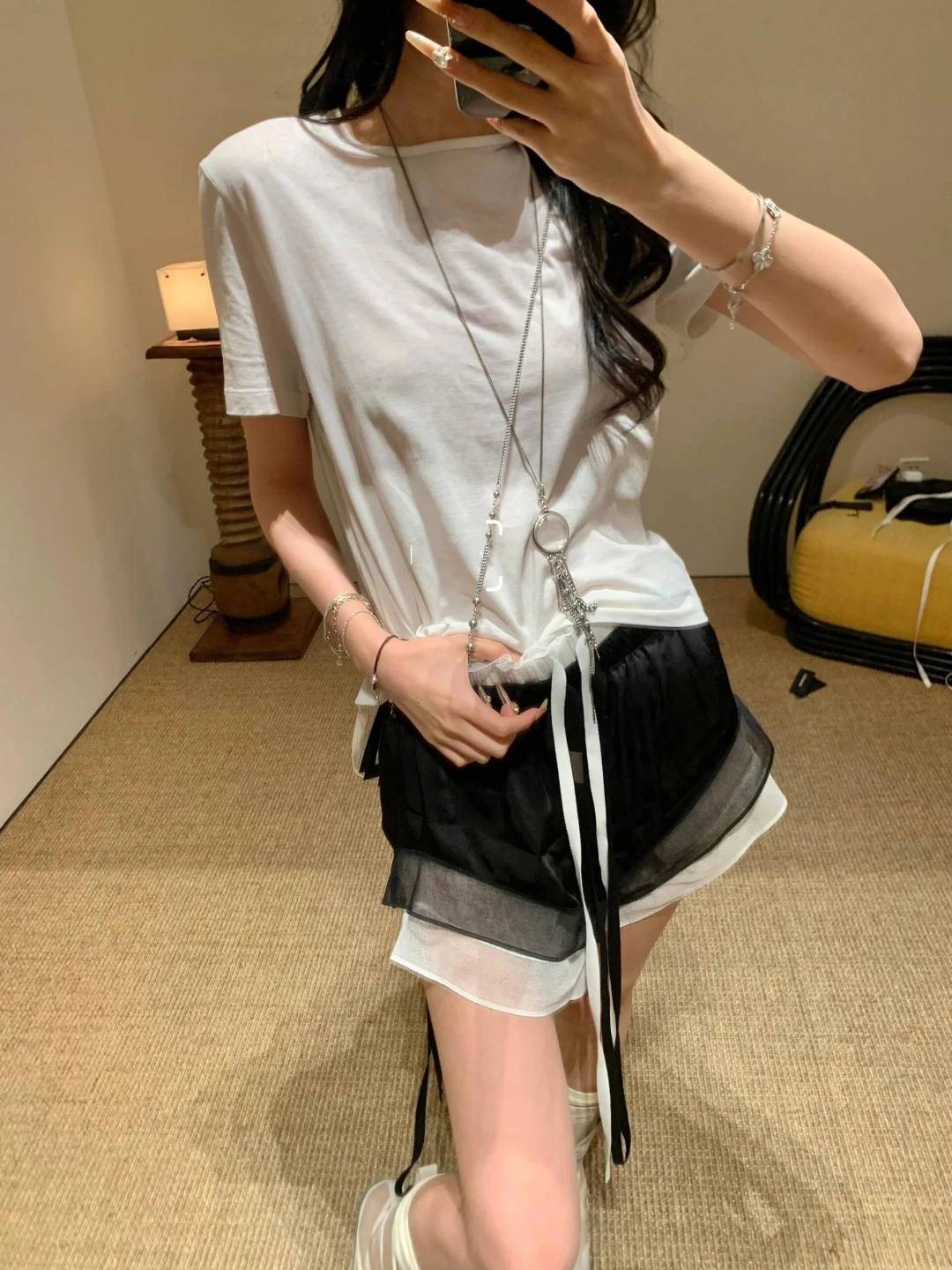 

Summer high-waisted slimming A-line shorts and casual drawstring hot pants with A color-blocking lace design