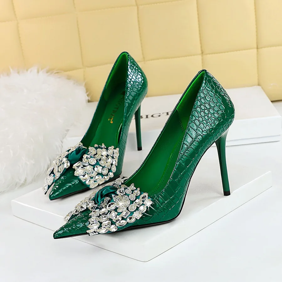 

Women Pumps туфли Korean Fashion Banquet Slim Ultra High Heels Shallow Mouth Pointed Rhinestone Bow Tie Single Shoes For женские