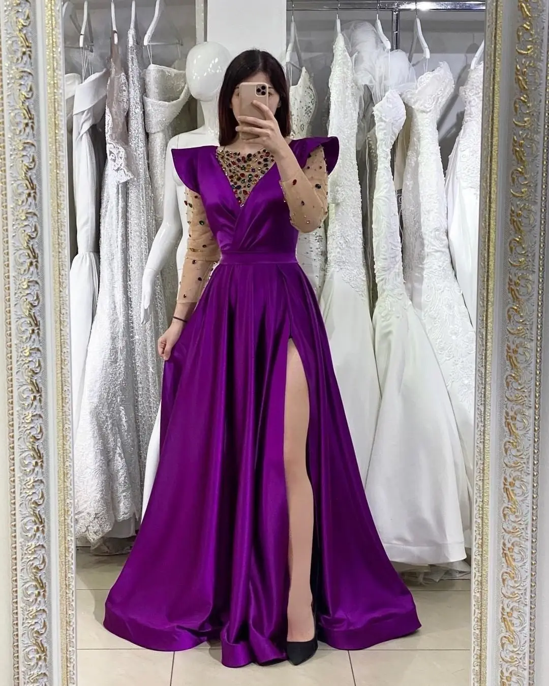 

Customized Temperament Satin A-Line Crystal Evening Dresses Crew Neck Long Sleeves Panel Train Special Occasion Gowns
